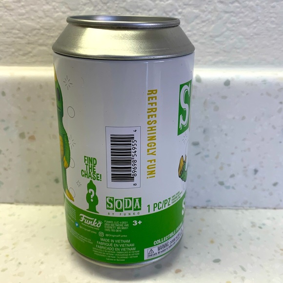 Funko Soda Land Of The Lost “Sleestak” VHTF - Picture 5 of 6